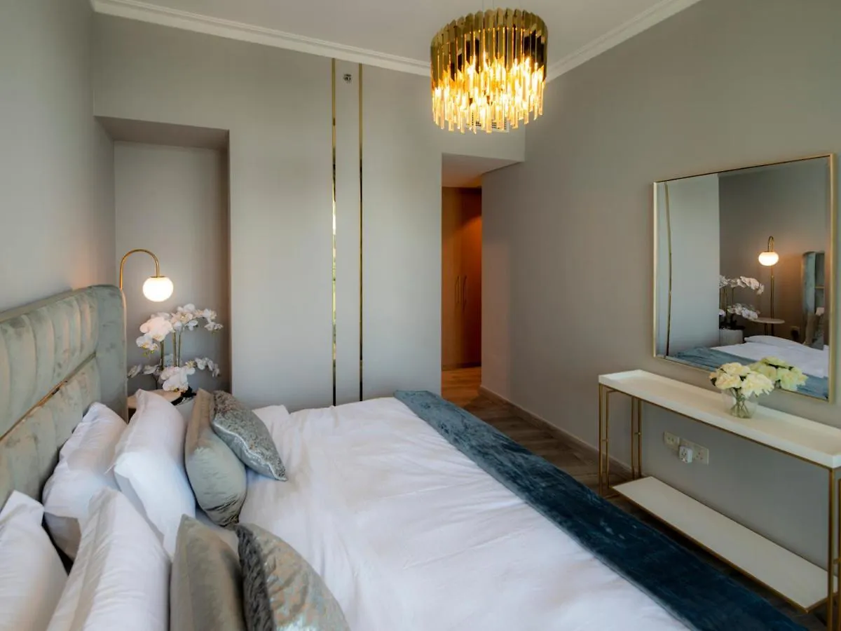 First Class 2Br With Full Dubai Skyline & Sea View Apartment