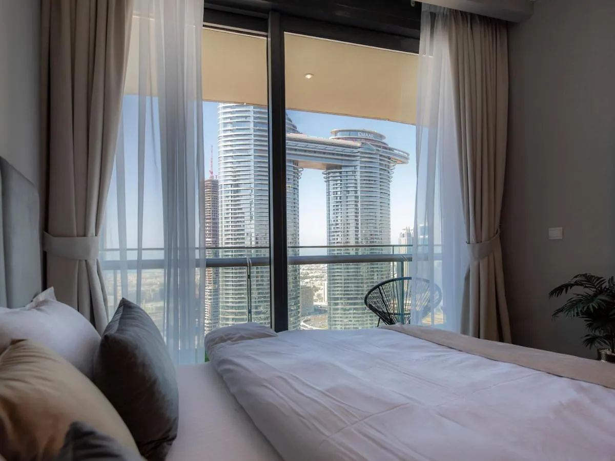 First Class 2Br With Full Dubai Skyline & Sea View